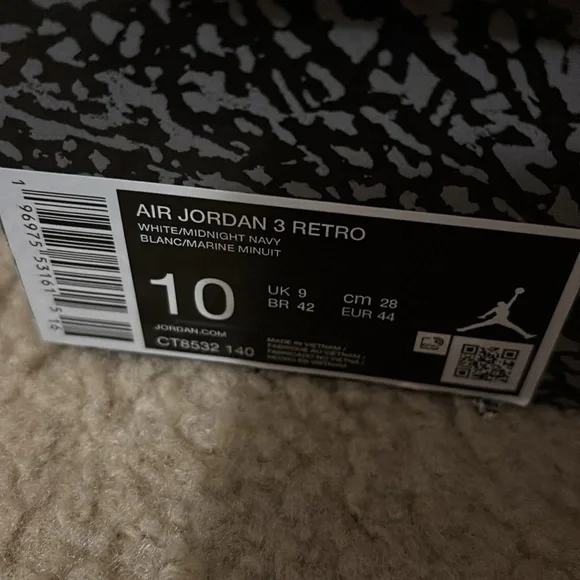 Jordan White and midnight navy Retro Sneakers - Picture 2 of 9